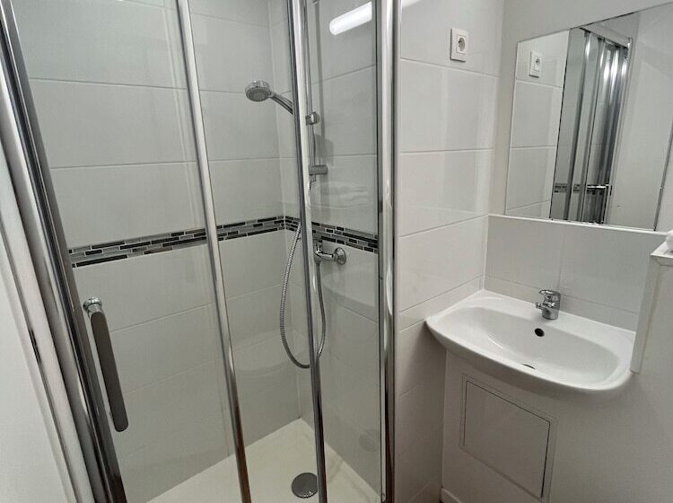 ホテル Fasthôtel La Roche Sur Yon