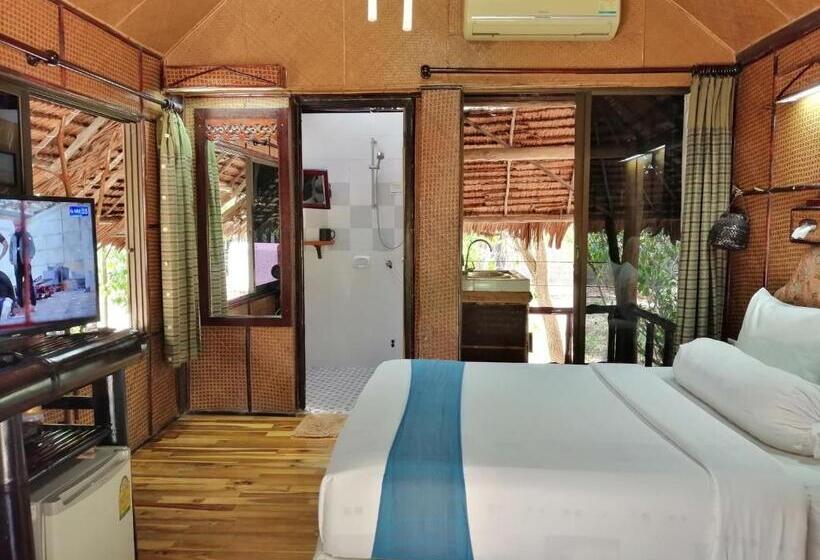 Hotel Fisherman S Hut , ขนำชาวเลโฮมสเตย์