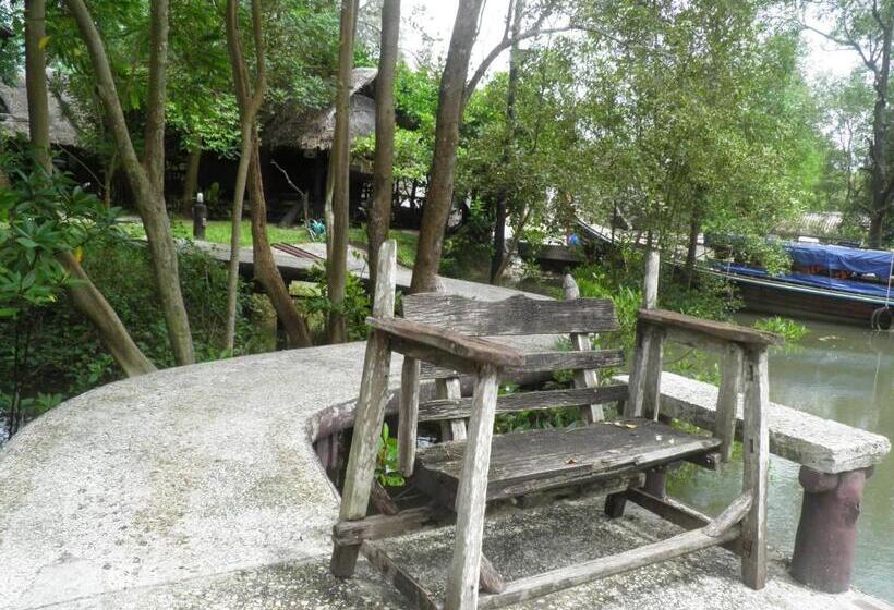 Hotel Fisherman S Hut , ขนำชาวเลโฮมสเตย์