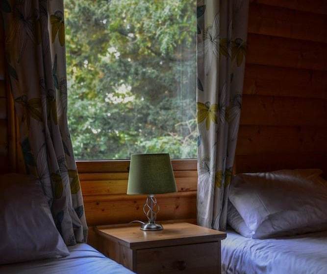 호텔 Fritton Lake Retreats