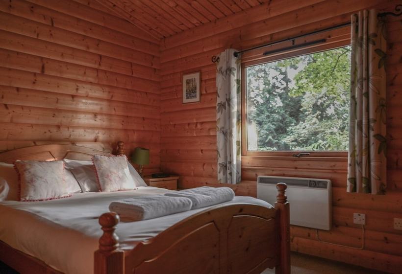 호텔 Fritton Lake Retreats