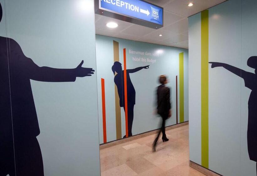 Отель Ibis Budget Fréjus St Raphaël Centre