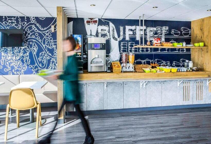 Отель Ibis Budget Fréjus St Raphaël Centre