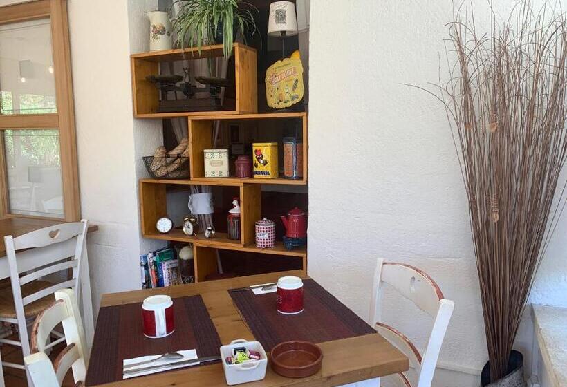 ホテル Les Ambres