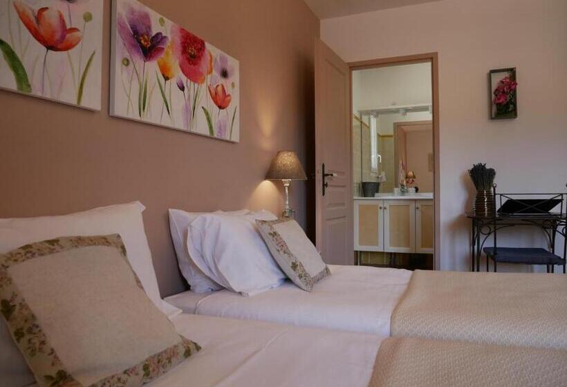 ホテル Les Ambres