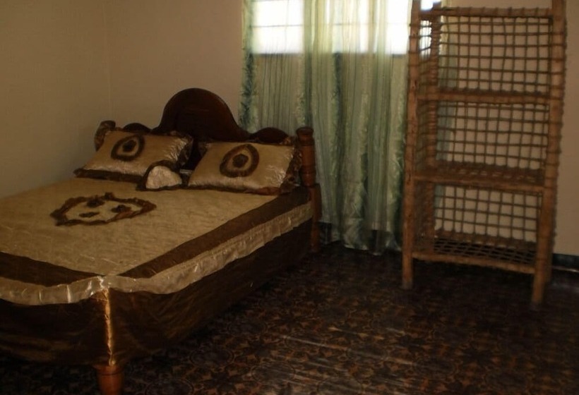 Hotel Mfumbwi Backpacker Lodge