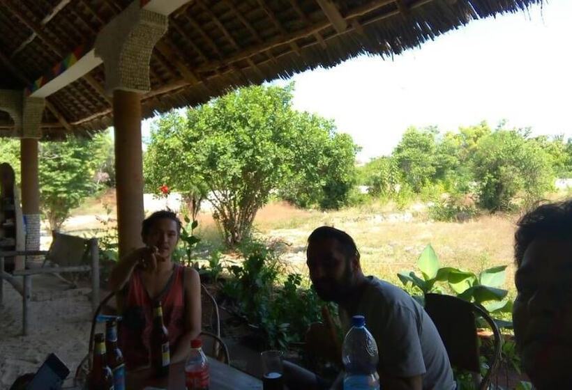 Hotel Mfumbwi Backpacker Lodge