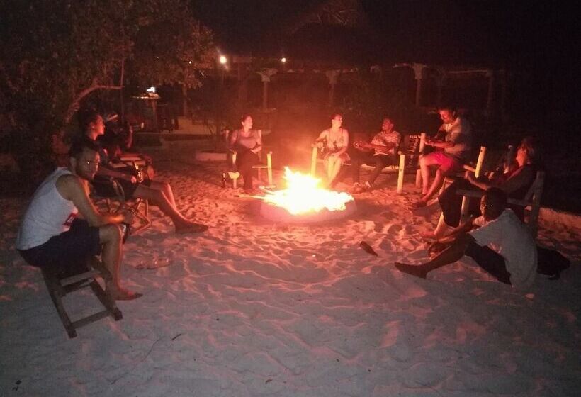 Hotel Mfumbwi Backpacker Lodge