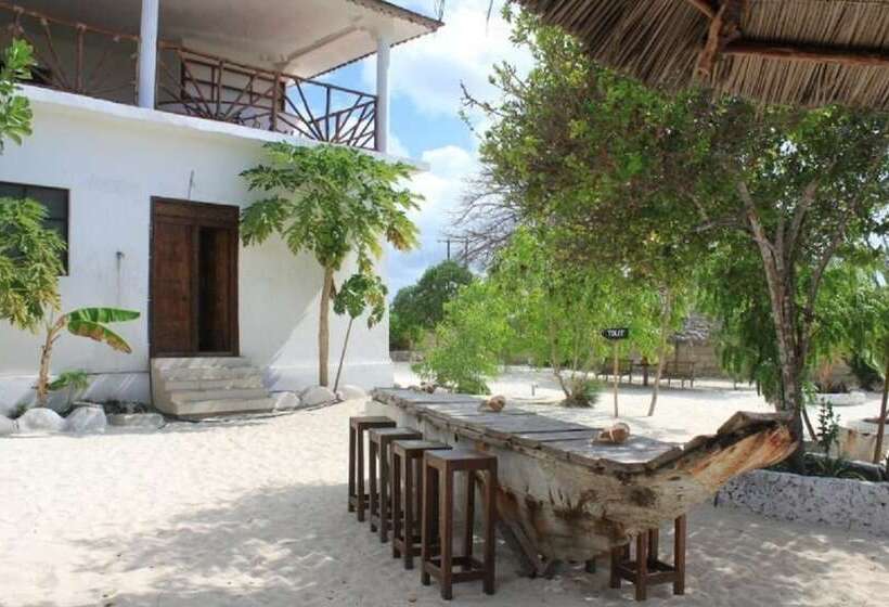 Hotel Mfumbwi Backpacker Lodge