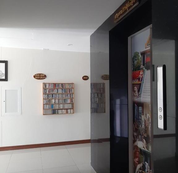 Hotel Narai Iyara Palace