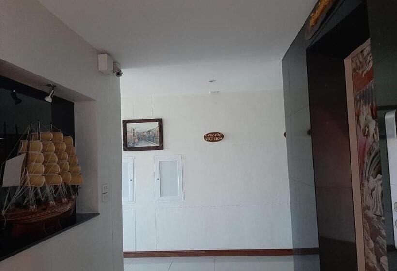 Hotel Narai Iyara Palace