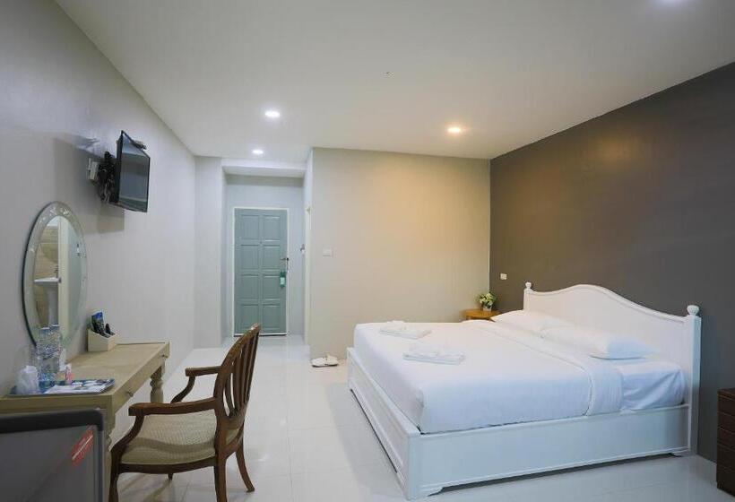 فندق Phuket Nonnita Boutique Resort   Sha Plus