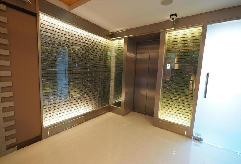 Отель Ps Sriphu