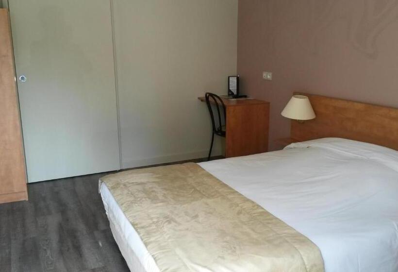 호텔 Restaurant Creperie Du Chateau