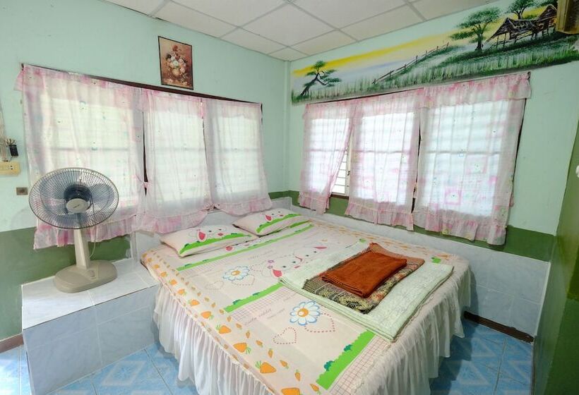 בית מלון כפרי Sangthong Resort