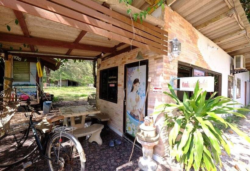 בית מלון כפרי Sangthong Resort