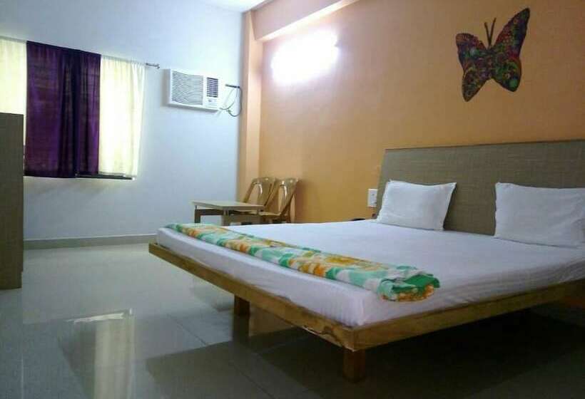 Hotel Goroomgo Shree Mandir Palace Puri