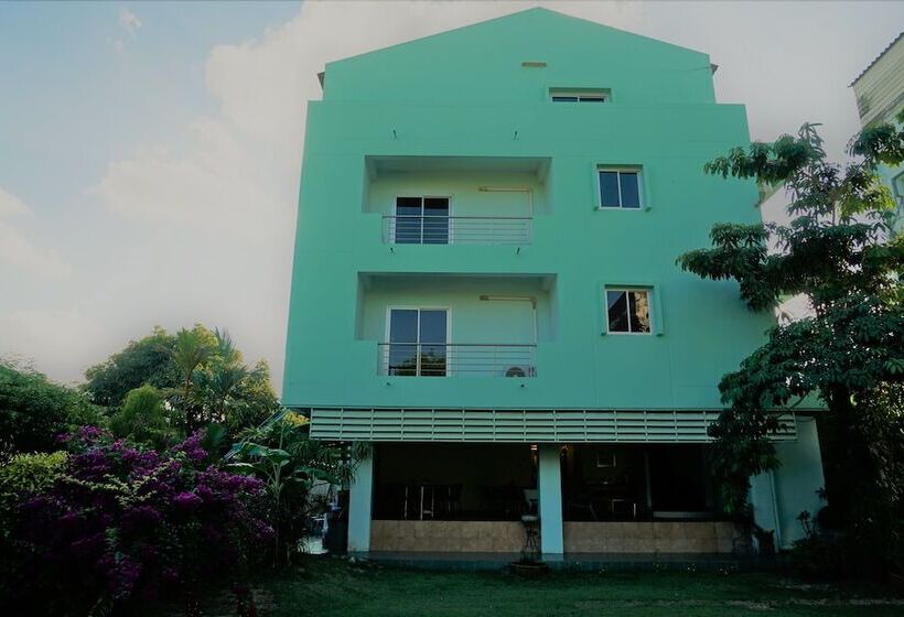 Отель Smile Mansion