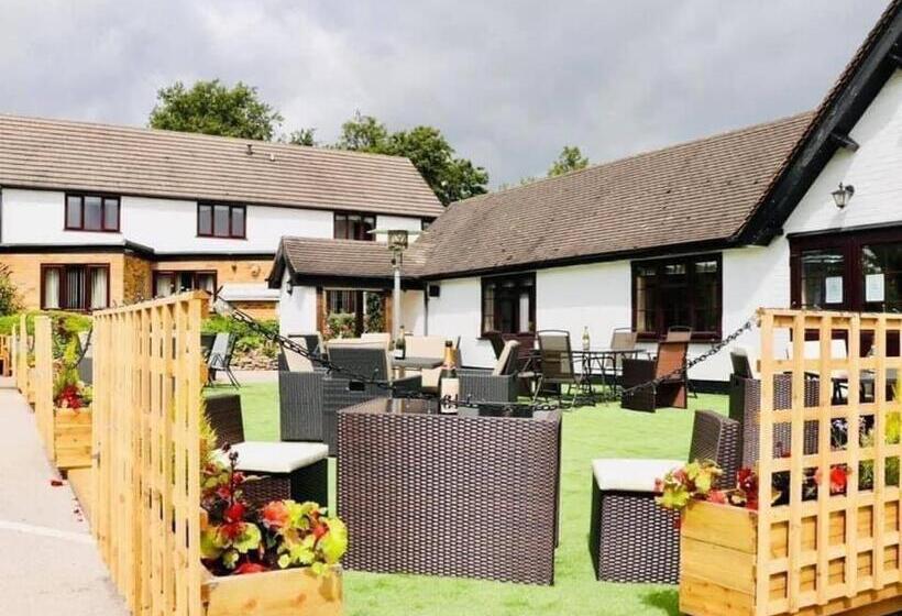 호텔 The Boars Head