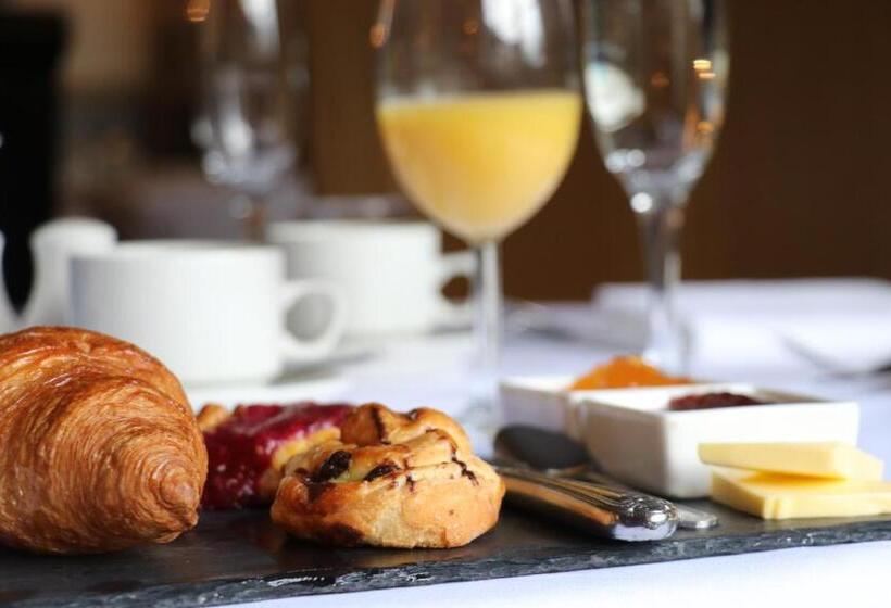 호텔 The Boars Head