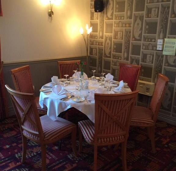 호텔 The Boars Head