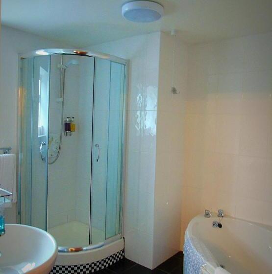 호텔 The Boars Head