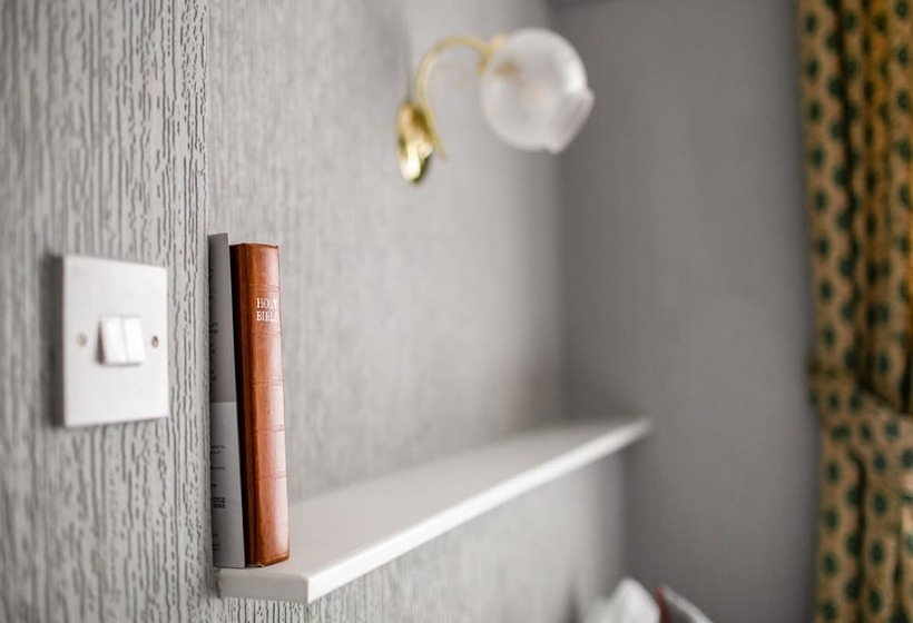 Отель The Murray Arms