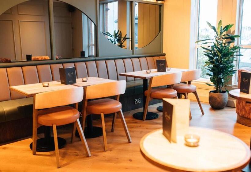 Отель The Nines