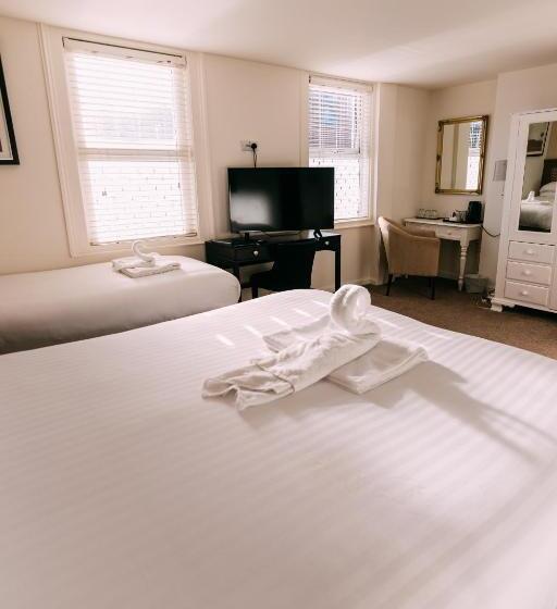 Отель The Nines