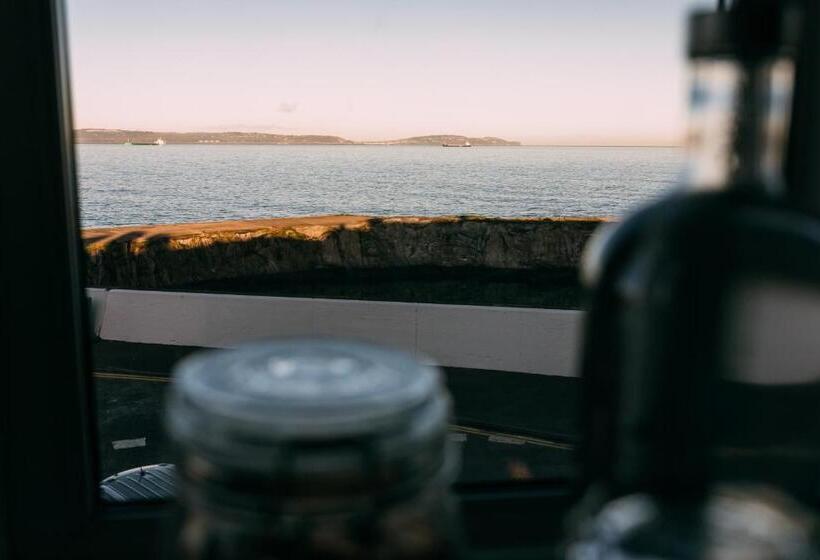 Отель The Nines