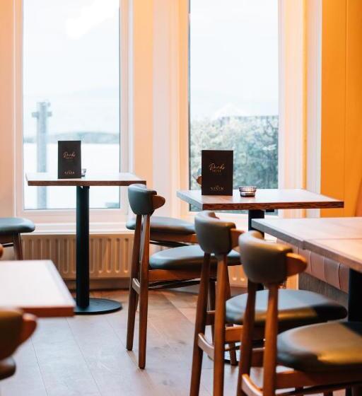 Отель The Nines