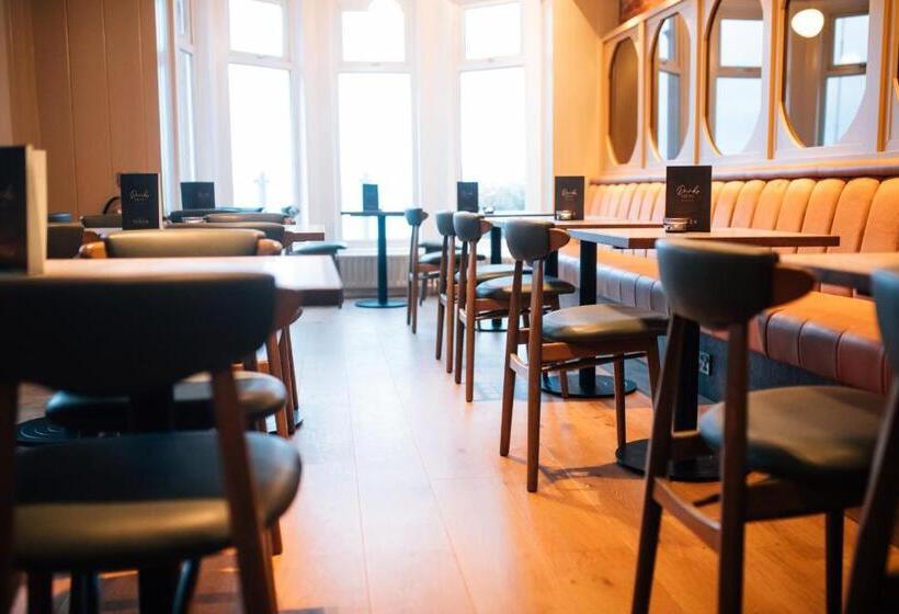 Отель The Nines