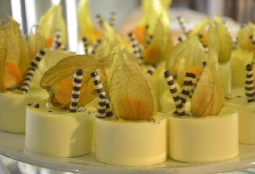 فندق The Royal Arms