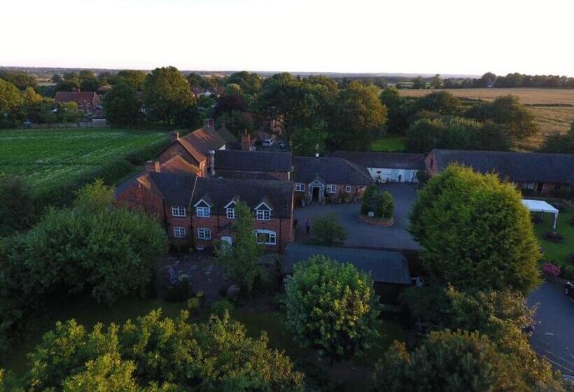 فندق The Royal Arms