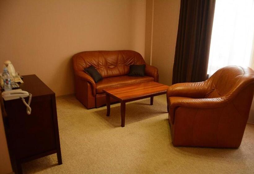 ホテル Voskresensky