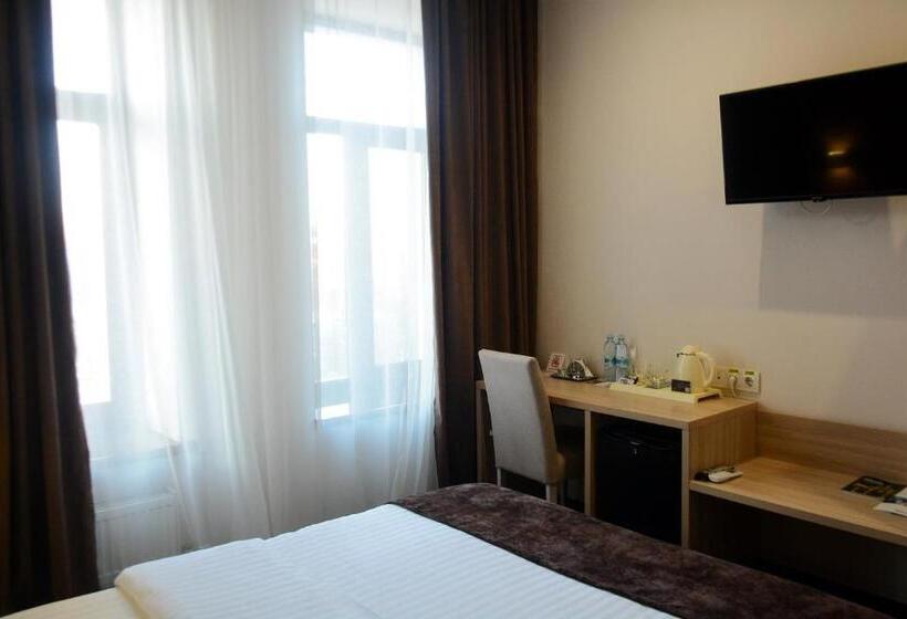 ホテル Voskresensky