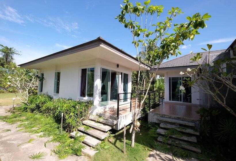 בית מלון כפרי Yokyor Resort