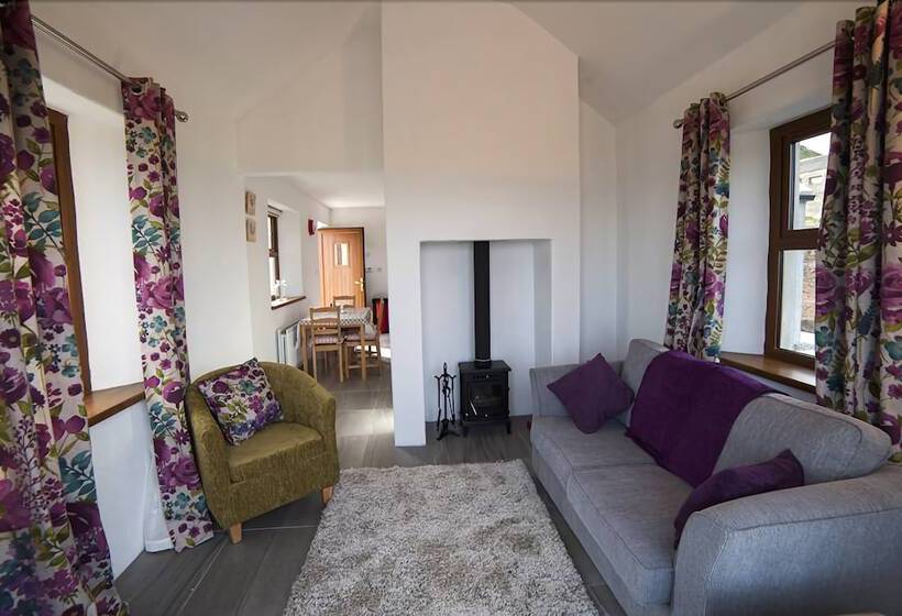 Kinbane Self Catering