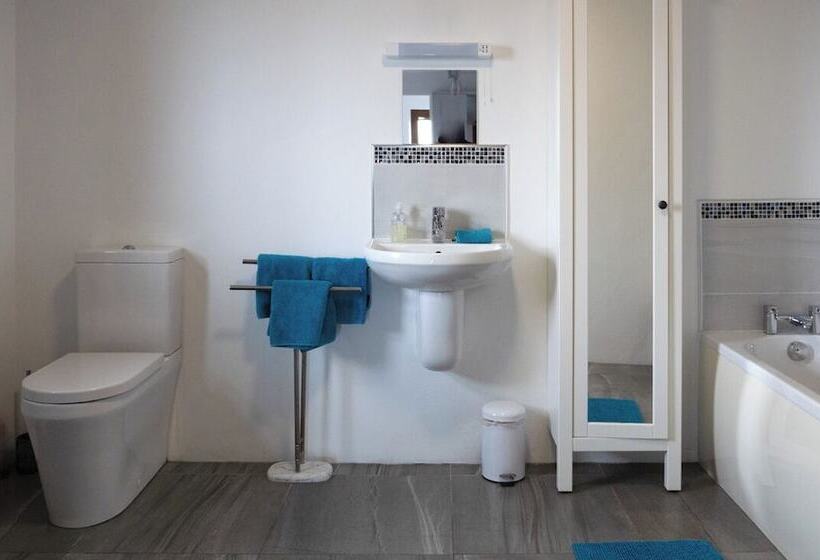 Kinbane Self Catering