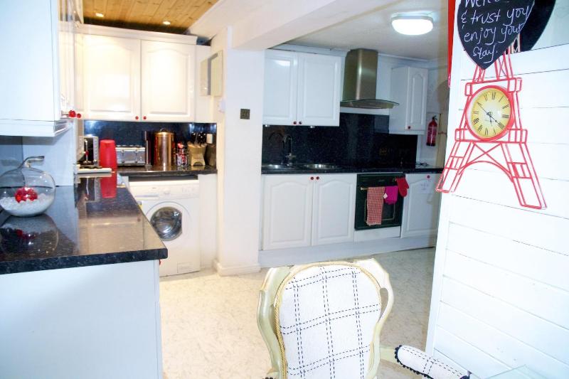 بنسيون A & L Lodgings