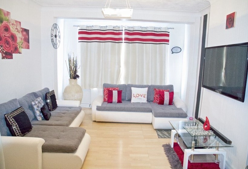 بنسيون A & L Lodgings