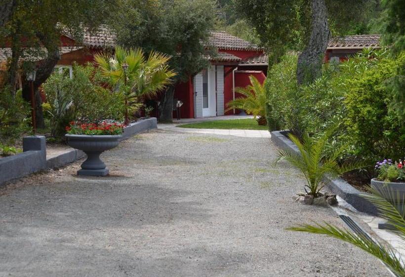 بنسيون Les Mayombes