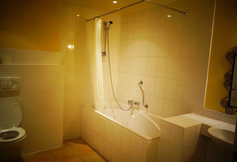 بنسيون Domaine De Romefort