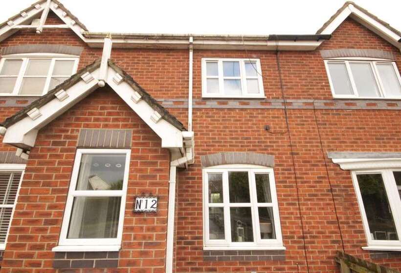 פנסיון Fantastic 2 Bed House In Hull. Garden, Sky Tv