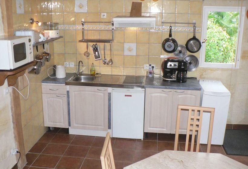 Пансион Gites Lacale