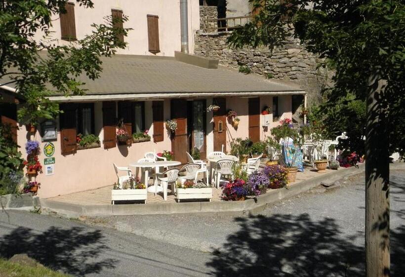 펜션 Gîte Auberge Les Terres Blanches De Méolans
