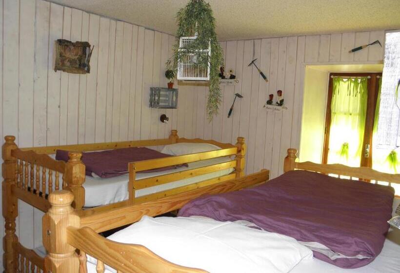 펜션 Gîte Auberge Les Terres Blanches De Méolans