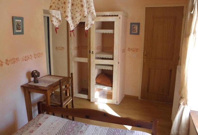 펜션 Gîte Auberge Les Terres Blanches De Méolans