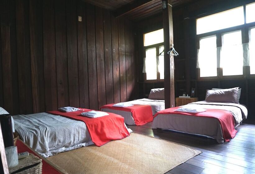 پانسیون Kaampuju Cafe And Rooms