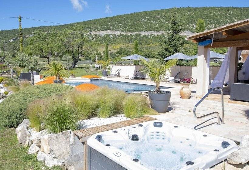 펜션 La Bastide Des Bourguets